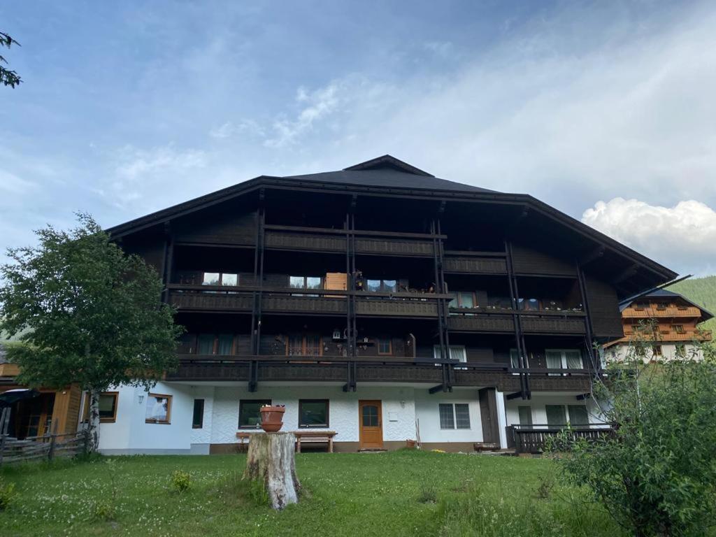Apartment Granat Sankt Oswald  Exteriör bild